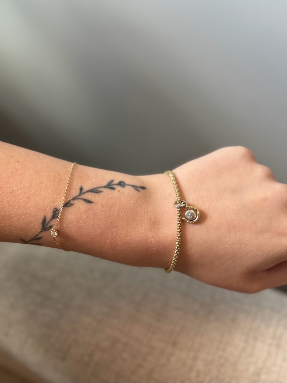 STUDDED 14k PLATED PANDORA BRACELET + HORSE SHOE CHARM🍯